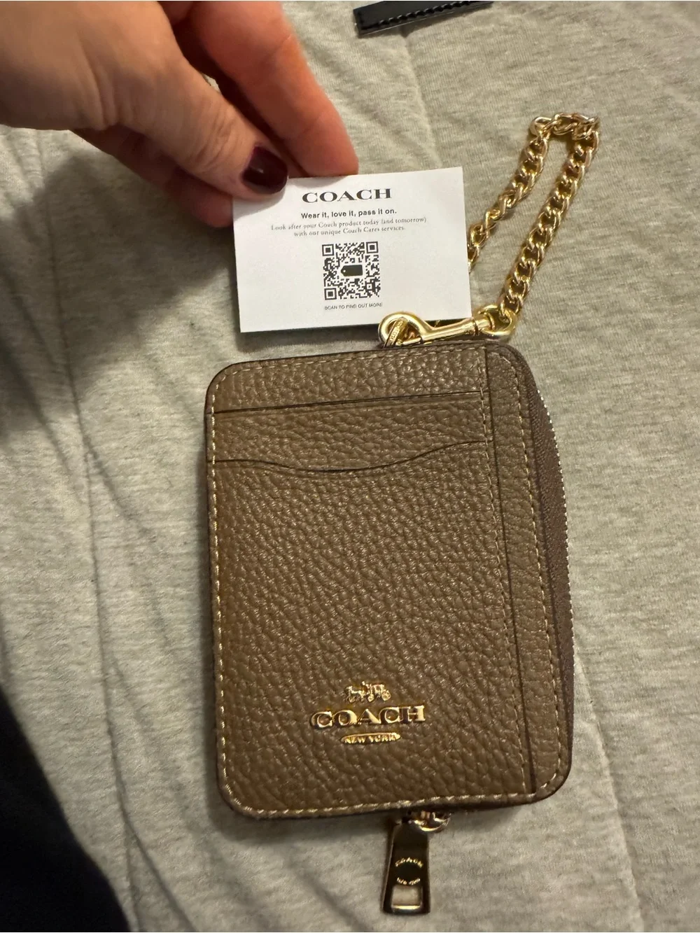 Coach Dark Stone Pebbled Leather Zip Card Case Wallet Chain NWT